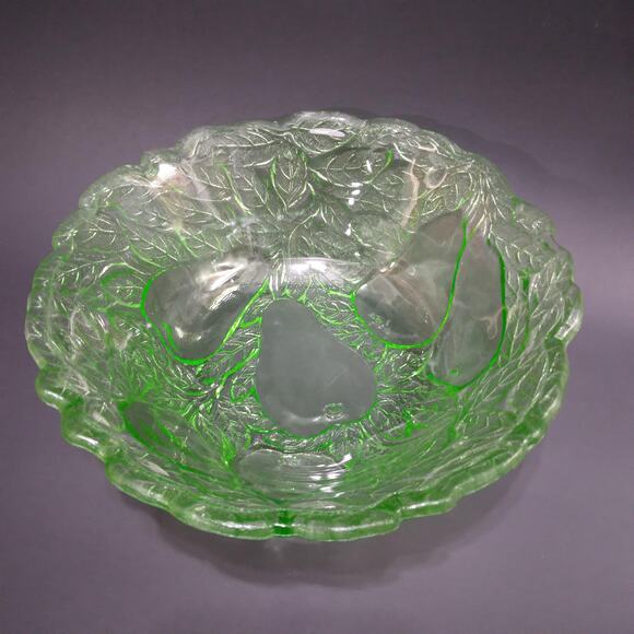 Rare Uranium Glass 9.25" Deep Bowl Vtg Indiana Glass No 601 Avocado Sweet Pear - Picture 5 of 10